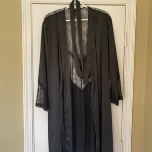 Chantilly Lace Robe👘🖤